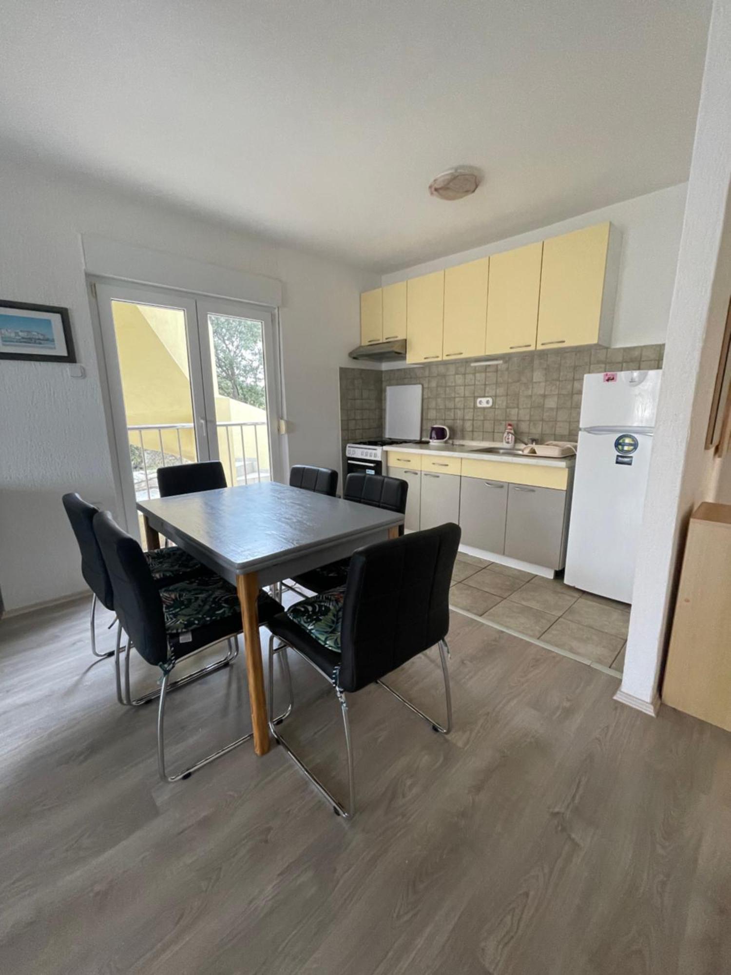 מאנדרה Apartmani Stambuk מראה חיצוני תמונה