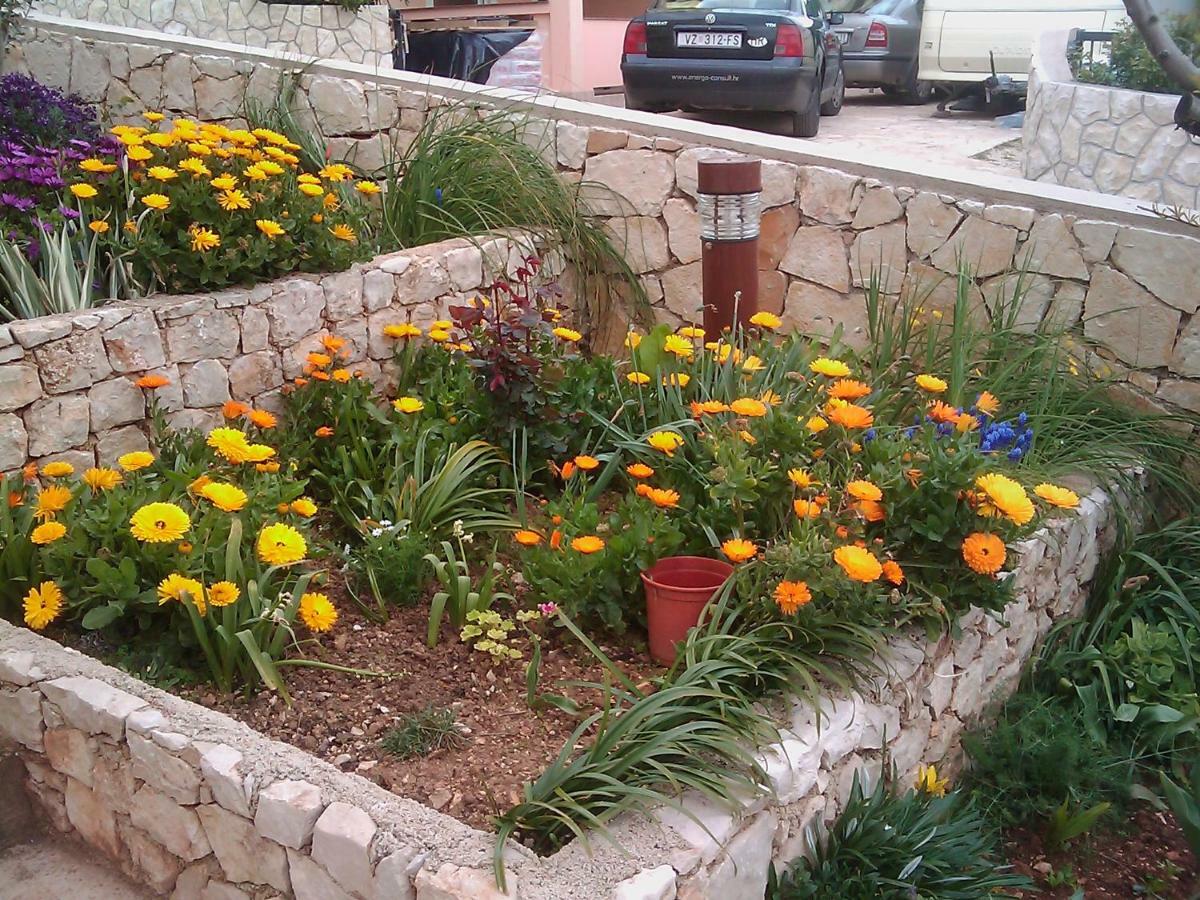 מאנדרה Apartmani Stambuk מראה חיצוני תמונה