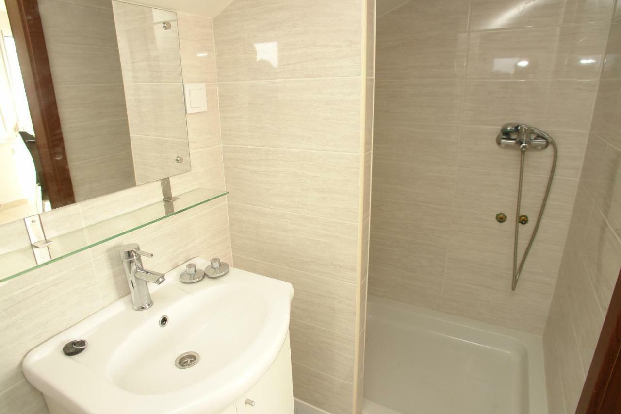 מאנדרה Apartmani Stambuk מראה חיצוני תמונה