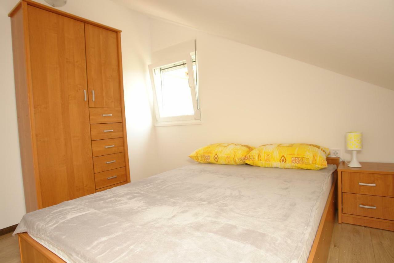 מאנדרה Apartmani Stambuk מראה חיצוני תמונה
